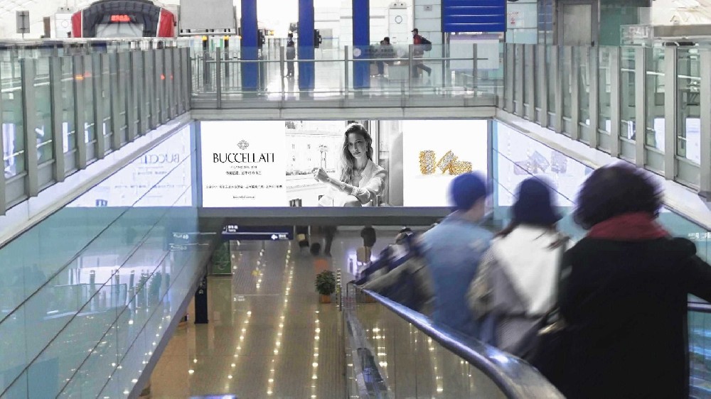 北京首都国际机场T3CGTC及停车楼LED屏幕矩阵广告一